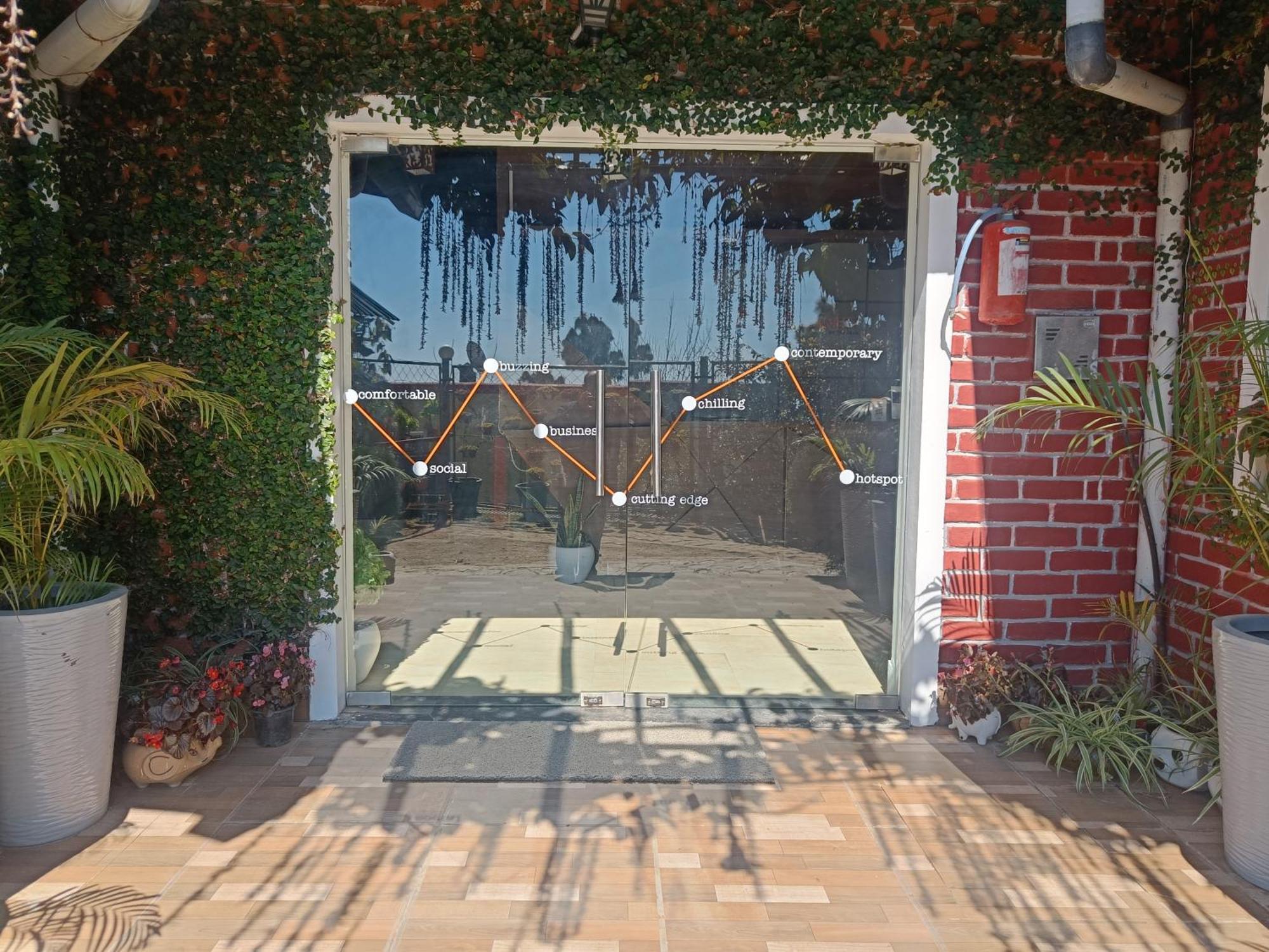 Zone Connect By The Park, Lansdowne Hotel Exterior photo